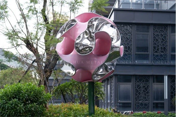 stainless-steel-sculpture-with-color-painted-flower-shape
